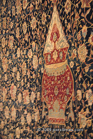 Ardabil Carpet - LACMA (December 15, 2009) - by QH
