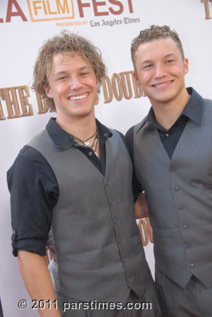 Celebrity Impersonators & Twins - LA (June 20, 2011) by QH