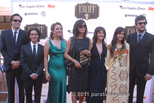 Cast and crew of Aqui Entre Nos - Hollywood (July 17, 2011) by QH