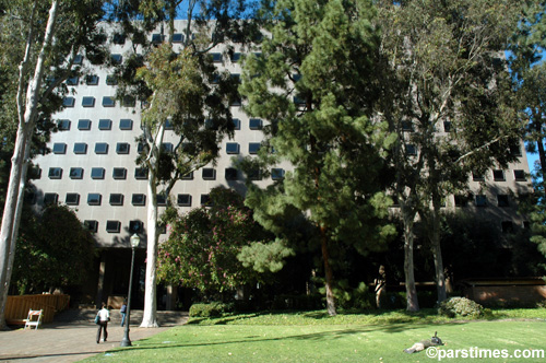 Bunche Hall UCLA (February 22, 2006) - by QH