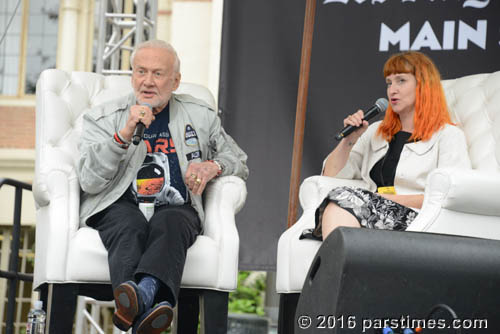 Buzz Aldrin, author of 'No Dream Is Too High: Life Lessons From a Man Who Walked on the Moon,' interviewed by Carolyn Kellogg - USC (April 9, 2016) - by QH