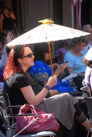 Woman enjoying the program - LA (July 18, 2010) by QH