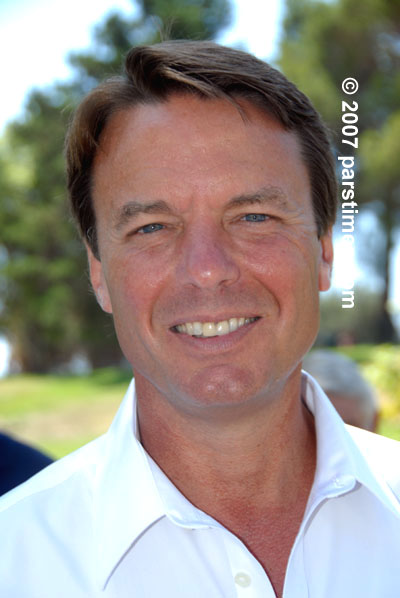 Presedential Candidate John Edwards (August 11, 2007)- by QH