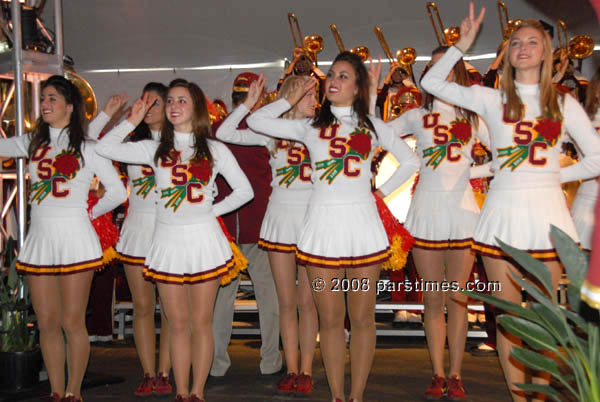 USC Cheerleaders - Pasadena (December 31, 2008) - by QH