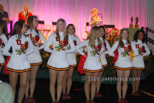 USC Cheerleaders - Pasadena (December 31, 2008) - by QH
