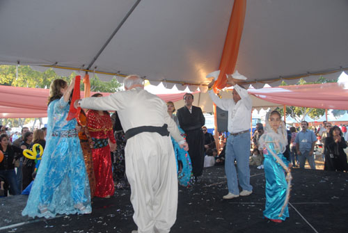 Kurdish Dance (October 13, 2007) - by QH