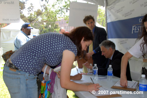 Ralph Nader Booksigning (April 29, 2007) - by QH