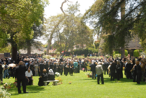 Mahasti's Memorial Services  - Westwood (June 29, 2007) - by QH