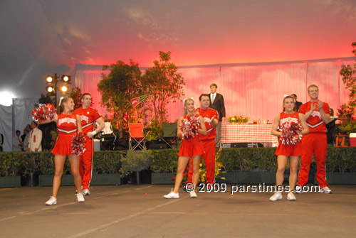 OSU Cheerleaders - Pasadena (December 31, 2009) - by QH