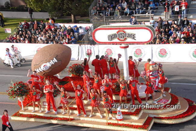 OSU Cheerleaders - Pasadena (January 1, 2010) - by QH