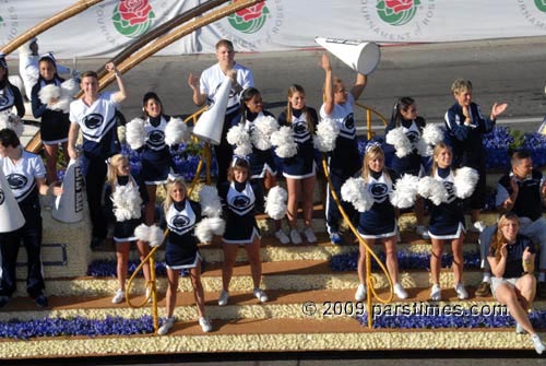 Penn State  Cheerleaders (January 1, 2009) - by QH