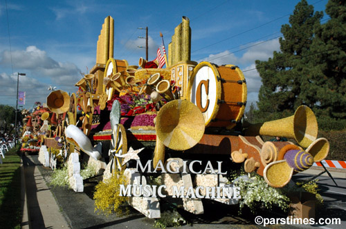 Magical Music Machine (City of Cerritos) - Pasadena (January 3, 2006) - by QH