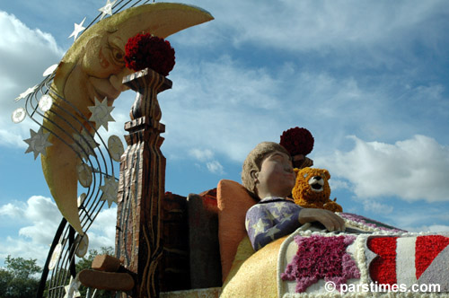 Ronald McDonald House Float 'Dreaming of the Future' - Pasadena (January 3, 2006) - by QH
