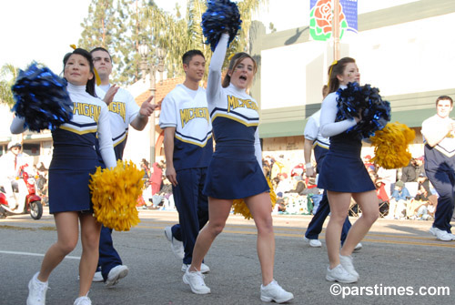 University of Michigan Cheerleaders - Pasadena (January 1, 2007) - by QH