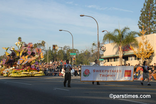 The FTD float: Jewels of Nature (Sweepstakes award) - Pasadena (January 1, 2007) - by QH