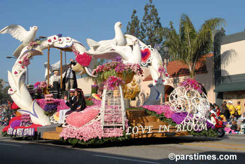 City of West Covina Float: Love in Bloom
 - Pasadena (January 1, 2007) - by QH