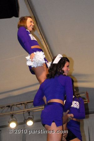 TCU Cheerleaders - Pasadena (December 31, 2010) - by QH