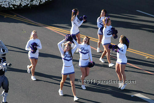 TCU Cheerleaders - Pasadena (January 1, 2011) - by QH