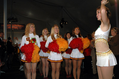 USC Cheerleaders, Pasadena  - by QH