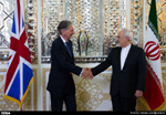 Iranian Foreign Minister Mohammad Javad Zarif, right, and British Foreign Secretary Philip Hammond, August 23, 2015 - Courtesy of ISNA