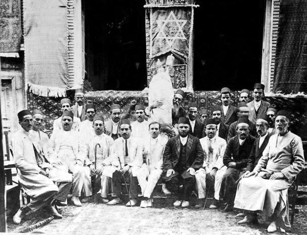 Iranian Jews, Hamedan, 1917 - National Library of Iran