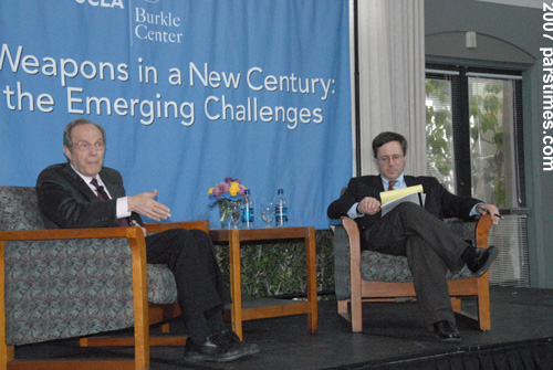 General (Ret.) Wesley Clark & David Sanger, NY Times (Moderator) (March 6, 2007) - by QH