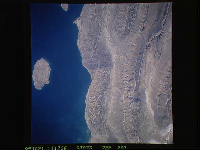 Kish Island - NASA (October 21, 1995