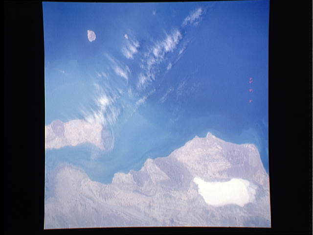Persian Gulf/ Qeshm, Tunb Islands - NASA (May 5, 1991)
