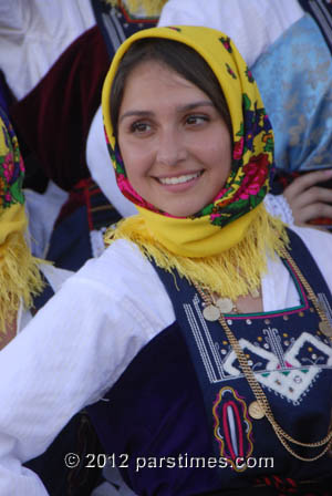 Greek-American girl wearing a scarf
