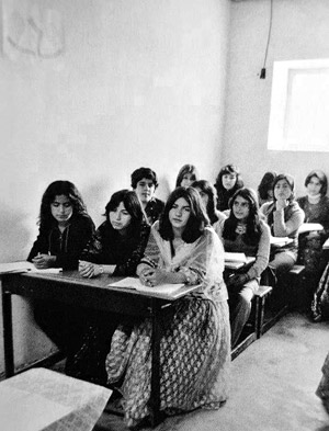 Kurdish Schoolgirls