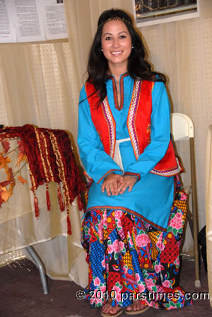Traditonal Persian Dress - by QH