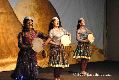 Persian Tradtional Dance Costume - by QH