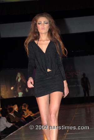 Persis Tala Golazar (Model) - UCLA (April 12, 2009) by QH