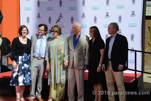 Ben Mankiewicz, Christopher Plummer & Shirley MacLaine - Hollywood (March 27, 2015)