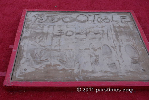 The hand and footprints of Peter O'Toole - Hollywood (April 30, 2011)