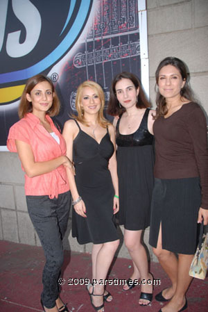 Shila Vosough Ommi outside the Laugh Factory with Vida Ghaffari, Farrah Assadi, Shaghayegh Farsijani - Hollywood (September 22, 2009 - by QH