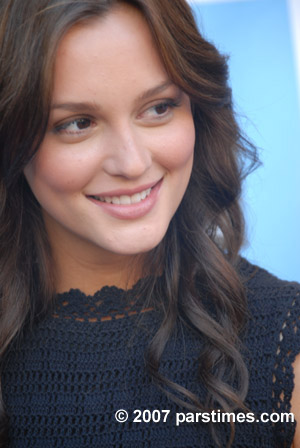 Leighton Meester - Westwood (June 22, 2007) - by QH