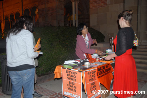 Antiwar Protesters (October 4, 2007) - by QH