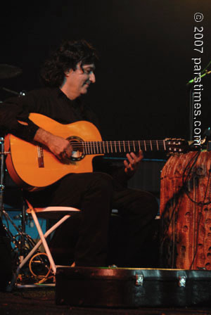 Ardeshir Farah Concert (October 14, 2007) - by QH